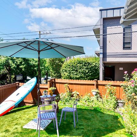 Vintage 3 Bedroom Home In Prime Eastlake Seattle With Private Parking Exterior photo